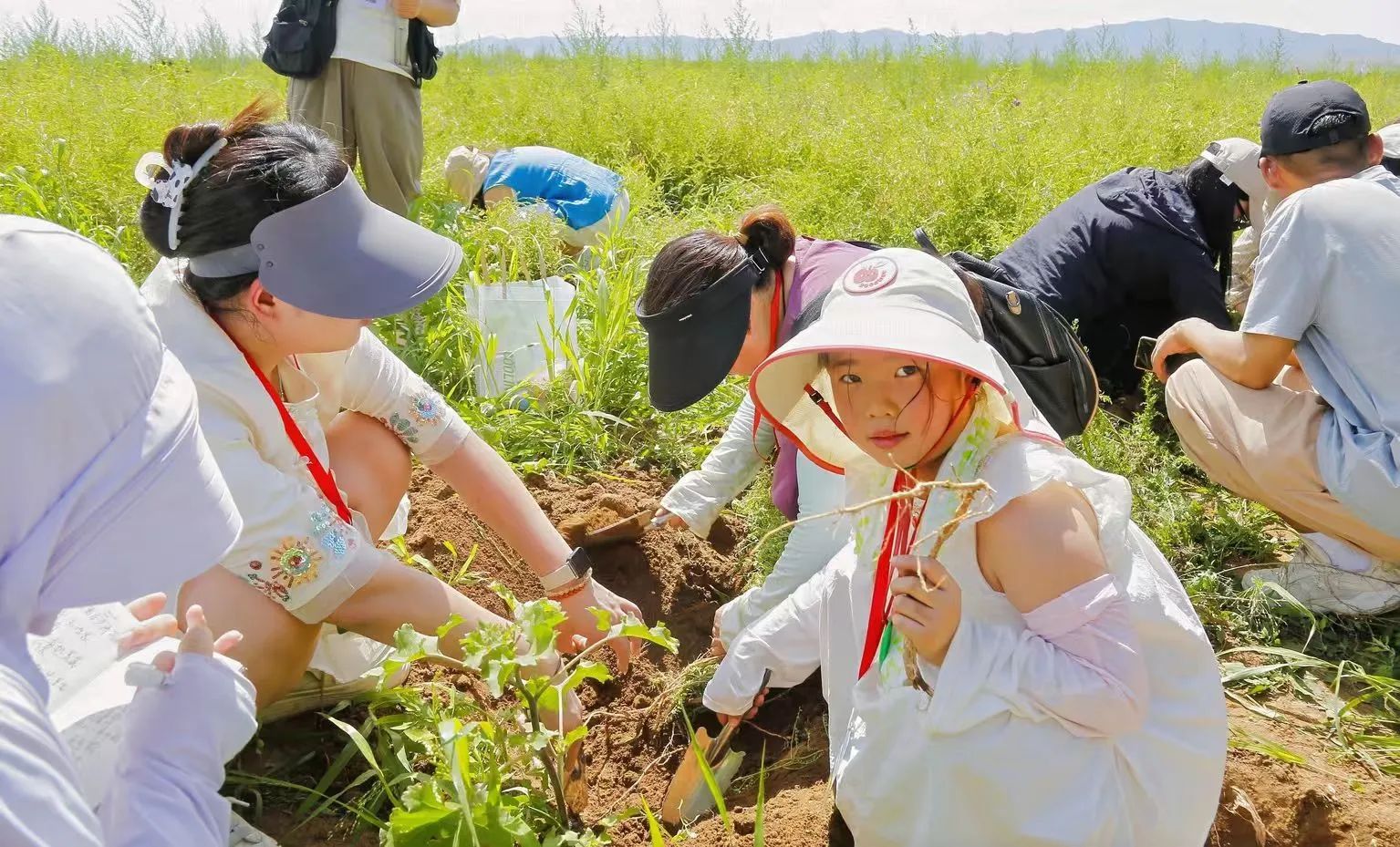 �����Դ�л�Ʒ�������������ڶ���717�������л����ν��ڹ�������