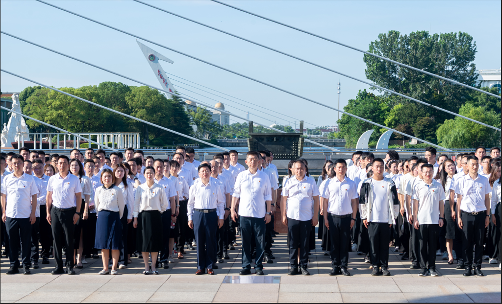 �����ٿ���ף�й�����������104�����ߡ���һ��������